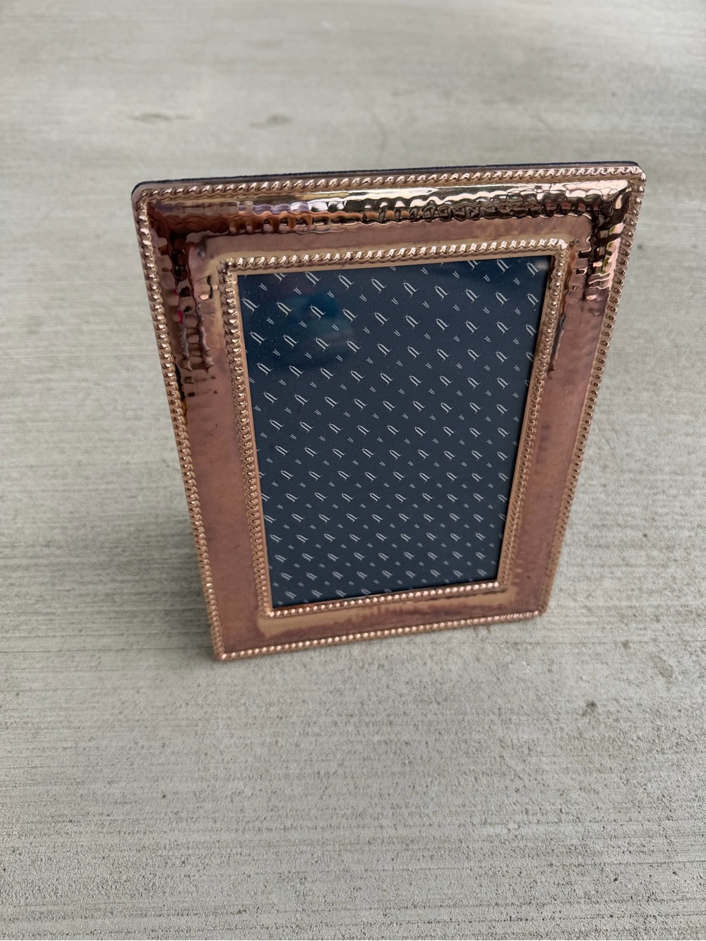 Vintage Hammered Copper Tone Metal Picture Frame 7x9 Photo Beaded Border Tableto